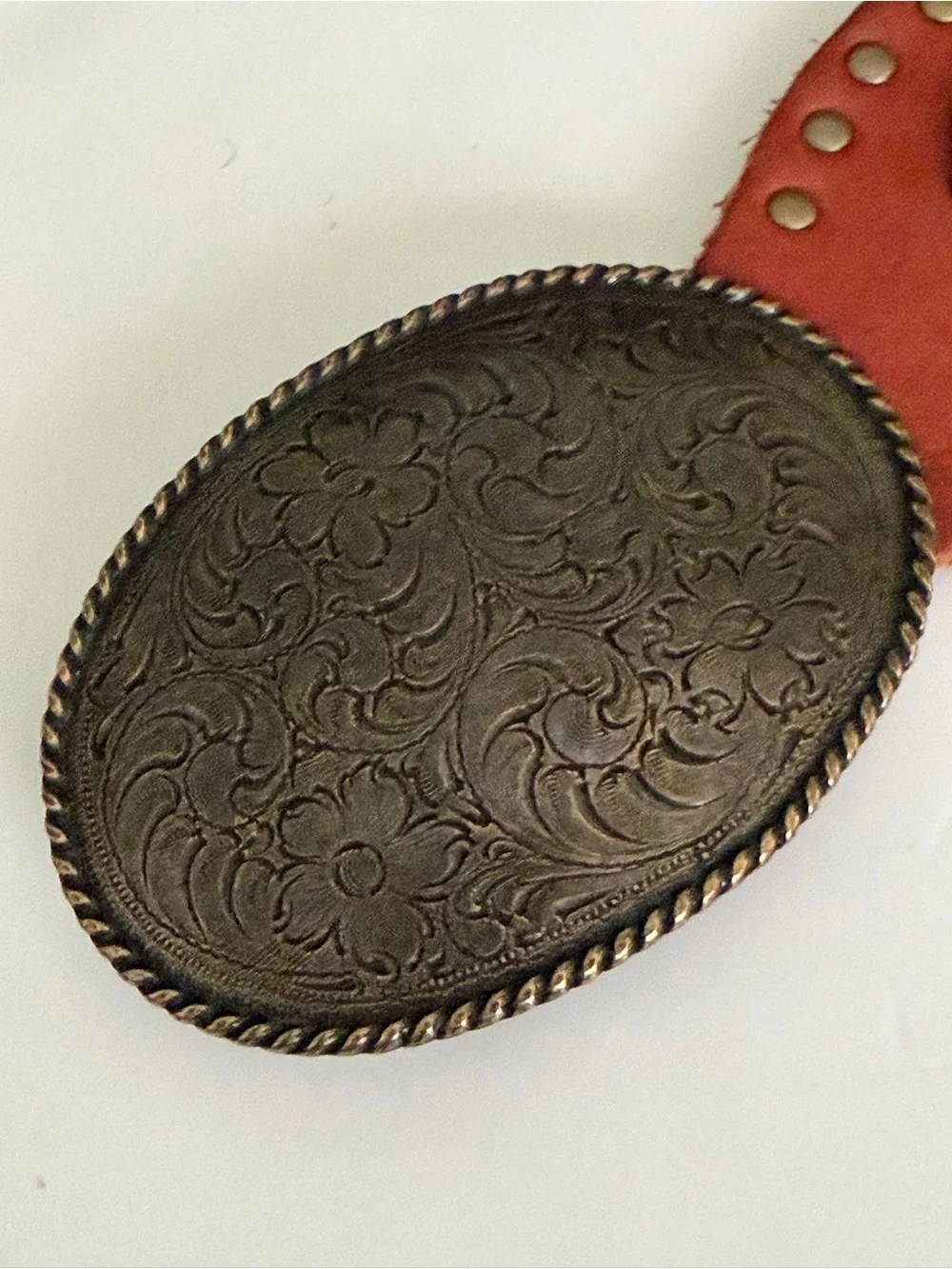 Vintage Fossil Burnt Red Hue Leather Oval Disc Concho Western Belt Boho Y2K Sz L